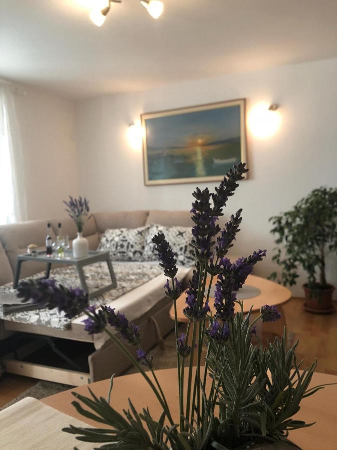 Apartments Barbara Senj  Bagian luar foto